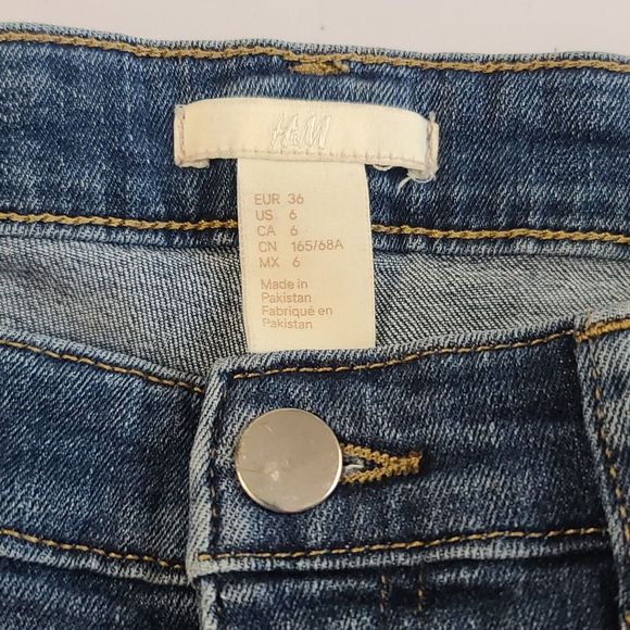 H&M Distressed Frayed Hem Jean Cut Off Shorts Women's Size 6 - Picture 5 of 7